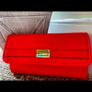 Beautiful red wallet🔥💋